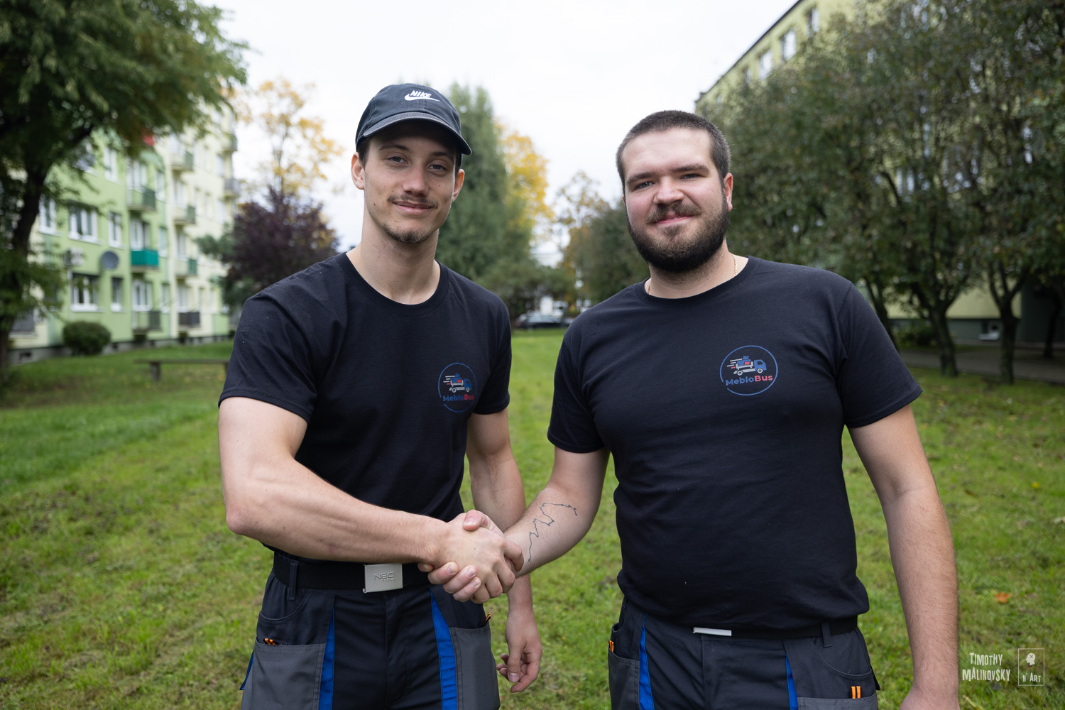 Zespół MebloBus przy pracy